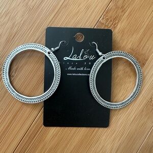 NWT Silver Hopp Earrings